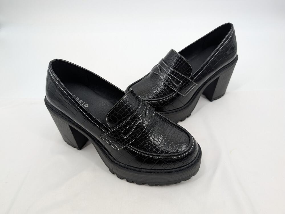 NWT Torrid Chunky Croco Platform Loafers Black Size 11WW Career Work 90s Casual